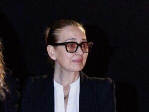 Immagine rappresentativa di Pippo Baudo, l’avvocato della segretaria Dina Minna diffida Katia Ricciarelli: «Basta denigrare o agiremo»
