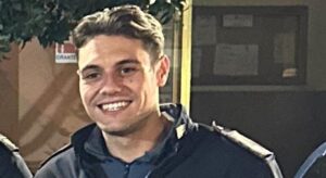 Immagine rappresentativa di Muore in un incidente Giuseppe  Maggio, 27 anni, agente di polizia. Era tornato in Sicilia per la festa della Madonna