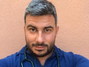Durante un matrimonio si accascia e muore un medico di 35 anni Immagine rappresentativa di Durante un matrimonio si accascia e muore un medico di 35 anni