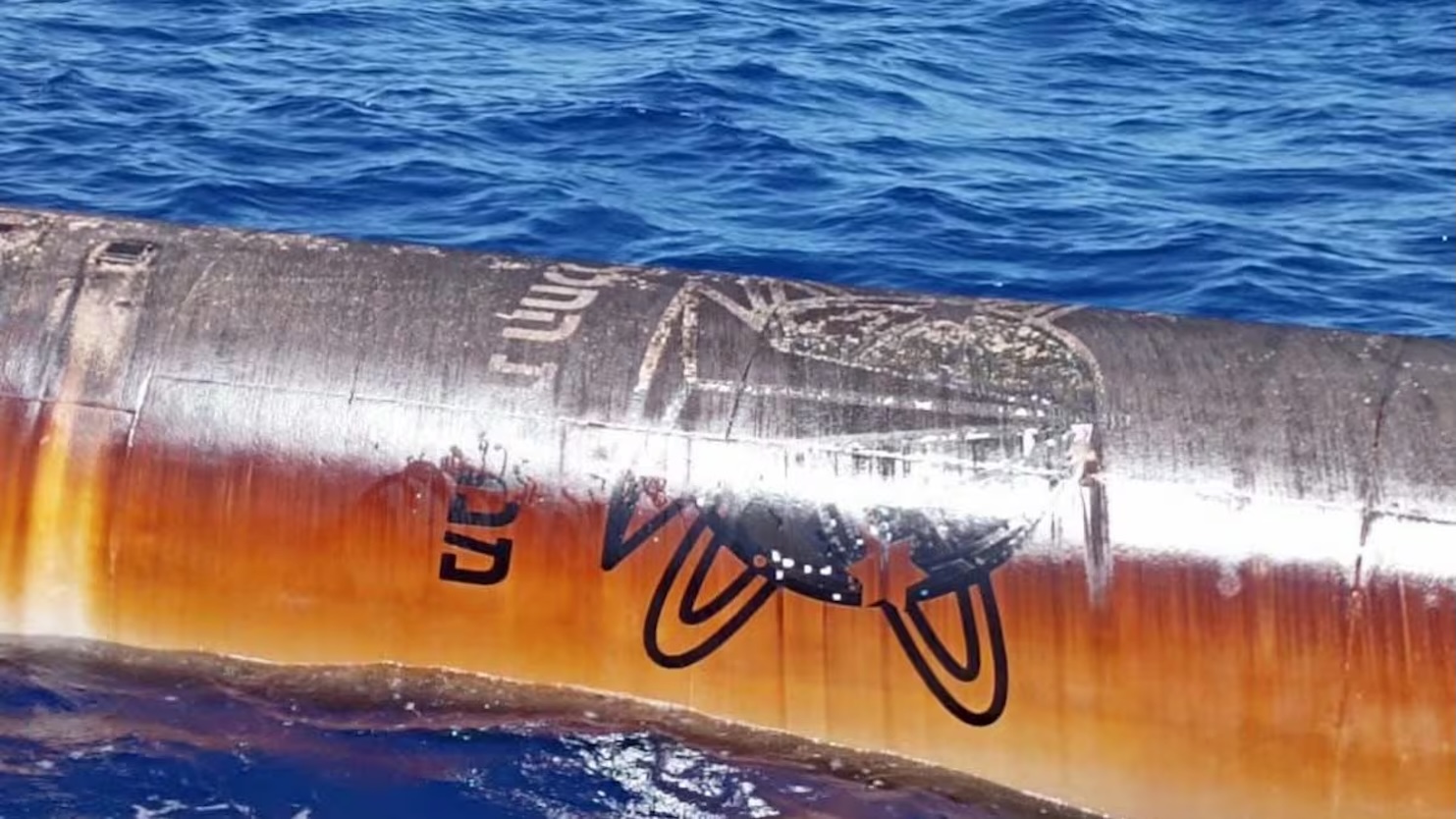 Il razzo israeliano trovato al largo di Lampedusa: forse usato per mandare in orbita un satellite spia Il razzo israeliano trovato al largo di Lampedusa: forse usato per mandare in orbita un satellite spia