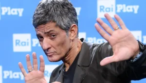 Immagine rappresentativa di Fiorello sul furto da 300mila euro: “Non ho più niente, alcuni tifavano per i ladri”