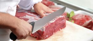 Immagine rappresentativa di Due macellai litigano a colpi di coltello. Uno finisce in ospedale