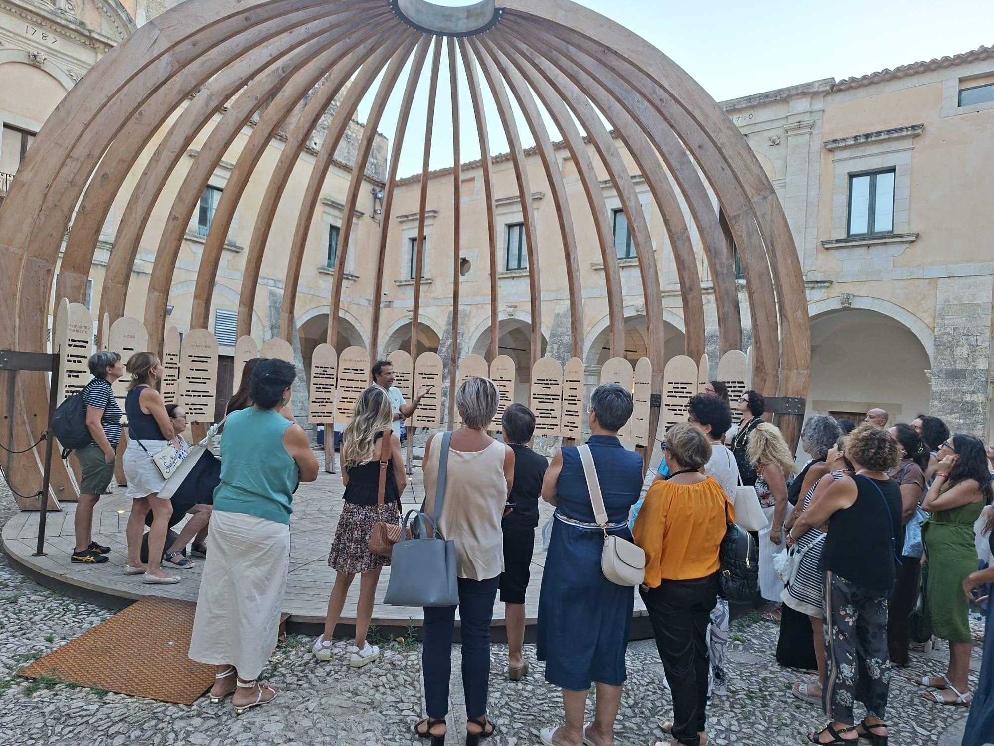Il Macc apre alle scuole: gli studenti ospiti del Museo d’arte contemporanea di Scicli per attività didattiche sull’opera di Emilio Isgrò