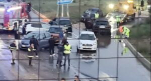 Chiusa per allagamenti nella notte l’autostrada Siracusa-Catania,  centinaia di auto bloccate. VIDEO Immagine rappresentativa di Chiusa per allagamenti nella notte l’autostrada Siracusa-Catania,  centinaia di auto bloccate. VIDEO