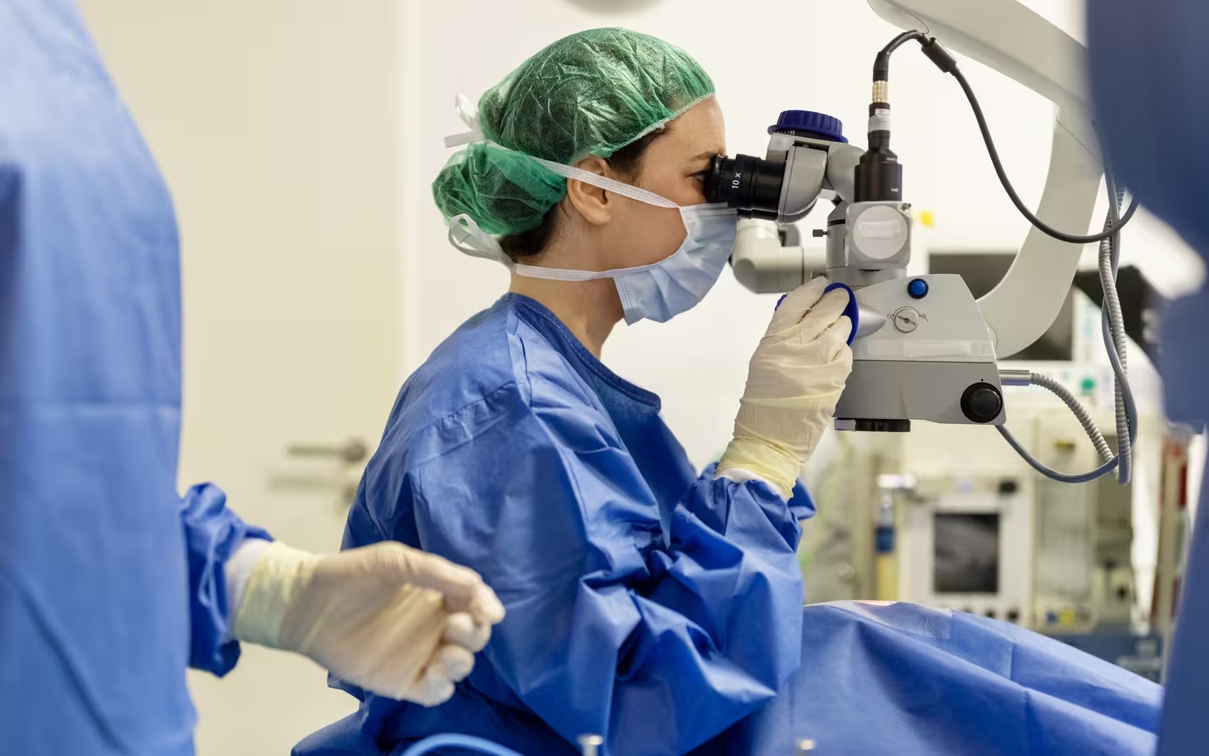 Catania, 10 pazienti finiscono in ospedale dopo intervento alla cataratta in una clinica Catania, 10 pazienti finiscono in ospedale dopo intervento alla cataratta in una clinica