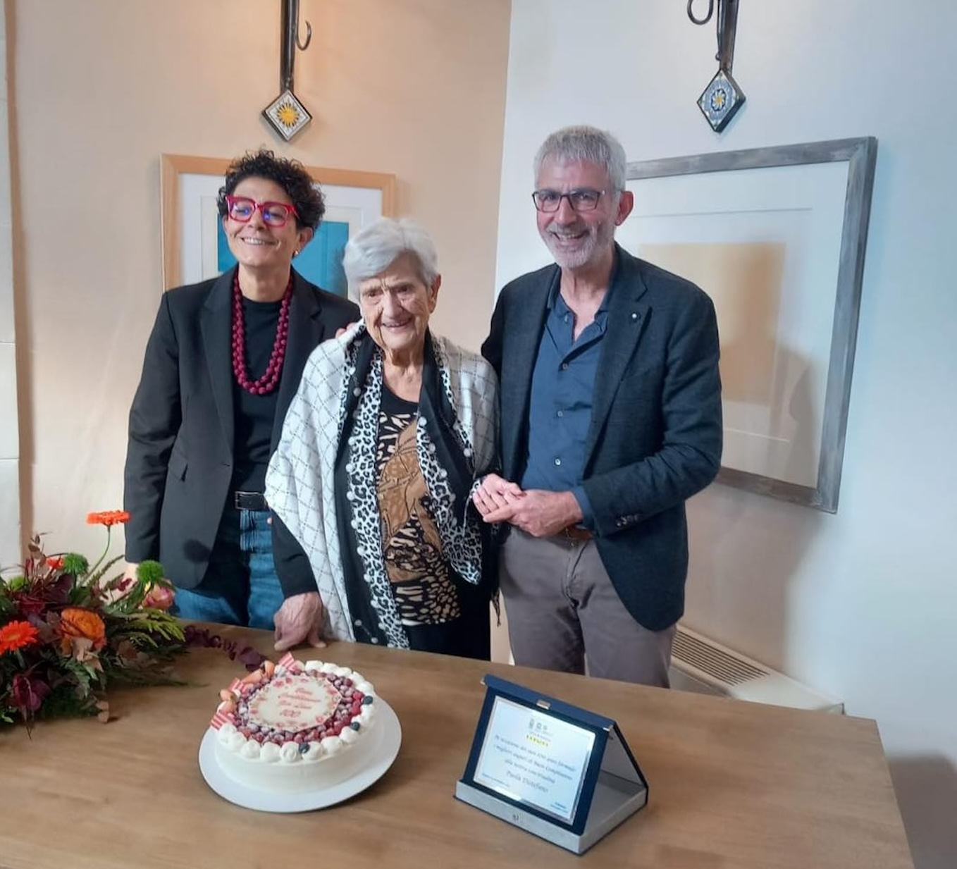 Ragusa, la signora Paola ha spento cento candeline