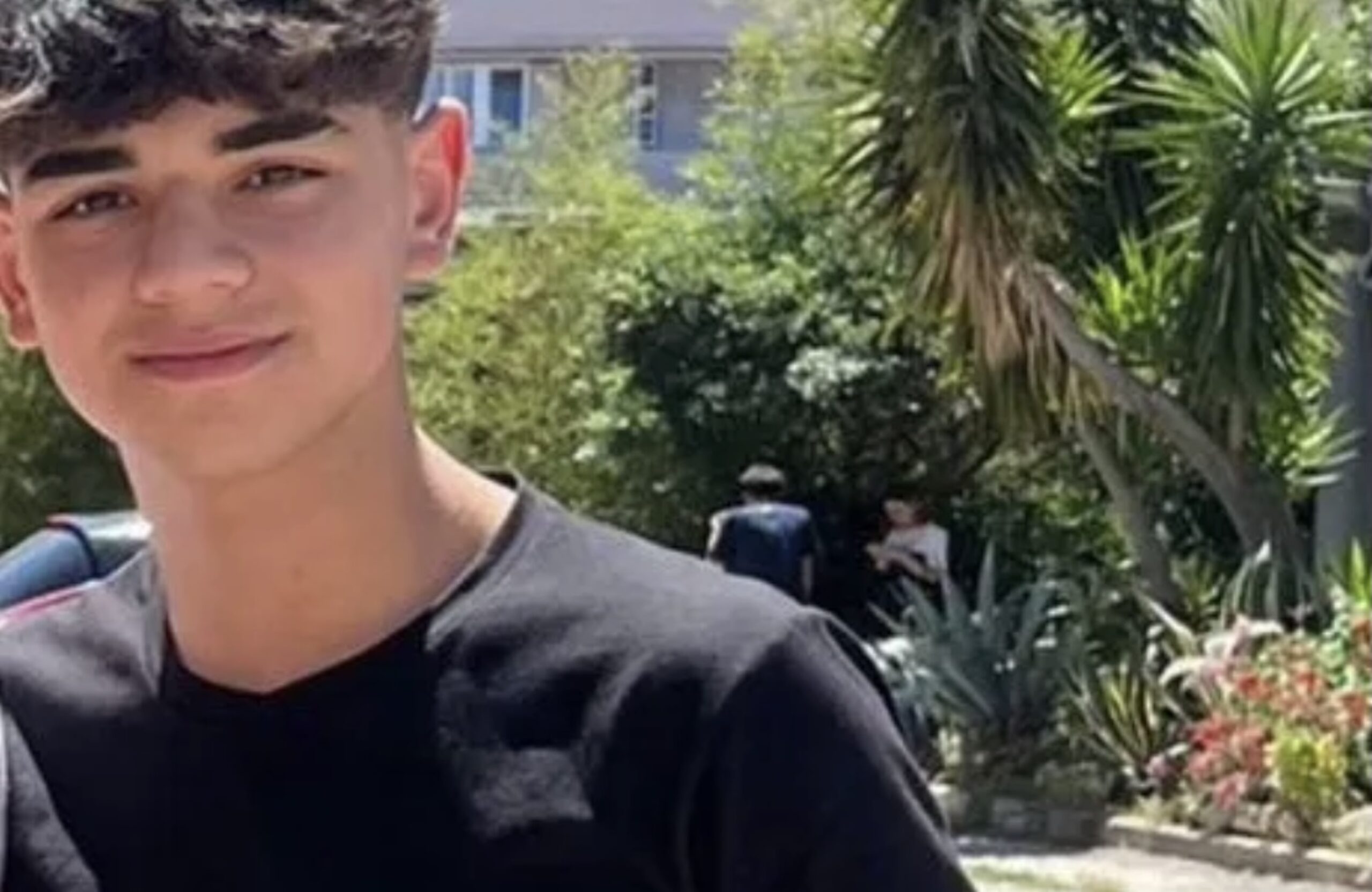 Scontro a bordo di una Mini Cooper, muore a 17 anni Loris Incognito. FOTO