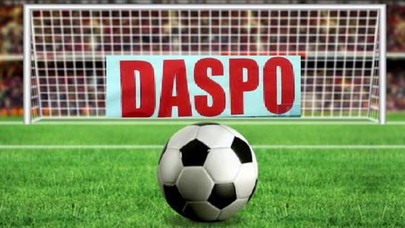 Calcio, due Daspo per Real Normanna-Modica e Ragusa-Nissa