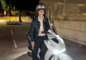 Auto si schianta contro un albero: morto Giuseppe Filippone, 18 anni