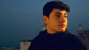 Immagine rappresentativa di Luca Piscopo morto a 15 anni dopo aver mangiato sushi