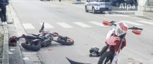 Immagine rappresentativa di Gabriele Calvaruso, 19 anni, è morto dopo scontro tra moto