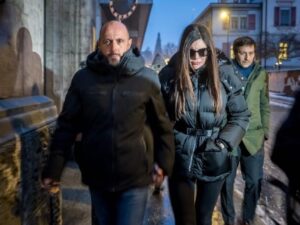 Immagine rappresentativa di Crans Montana, arrestato Jacques Moretti, il gestore del bar della strage. Per la moglie chiesti i domiciliari